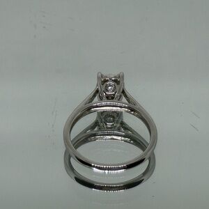 10k White gold & 1/2 CT Diamond Engagement Ring 2.58 g